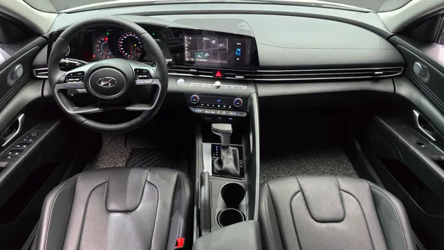 Hyundai Elantra (Avante)