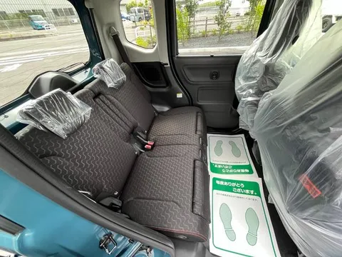 Suzuki Spacia Gear