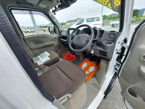 Nissan Clipper