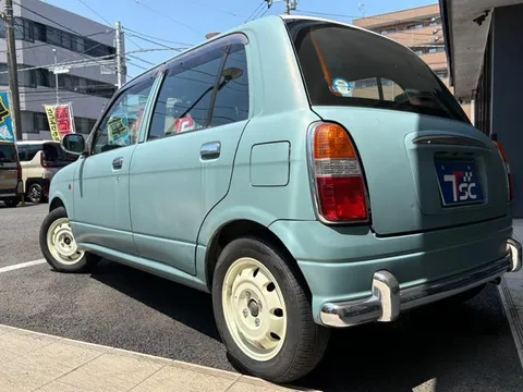Daihatsu Mira Gino