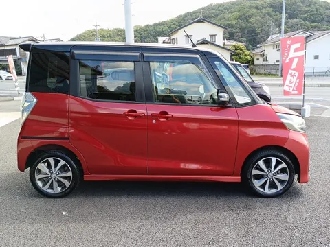 Nissan Dayz Roox