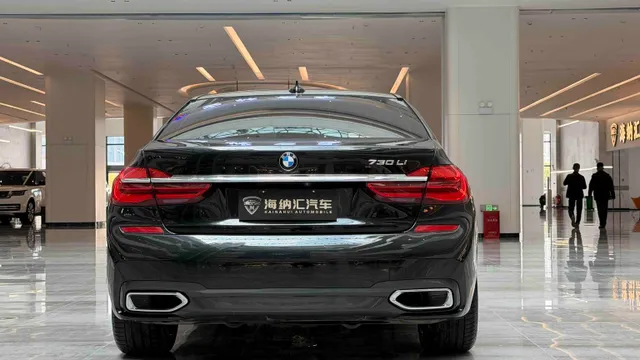 BMW 7-Series