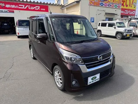 Nissan Dayz Roox