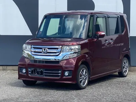 Honda N-BOX Custom