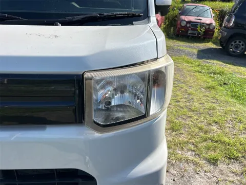 Toyota Pixis Mega