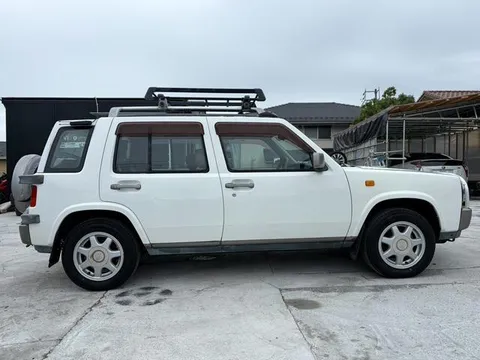 Nissan Rasheen