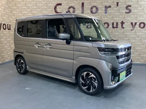 Suzuki Spacia Custom