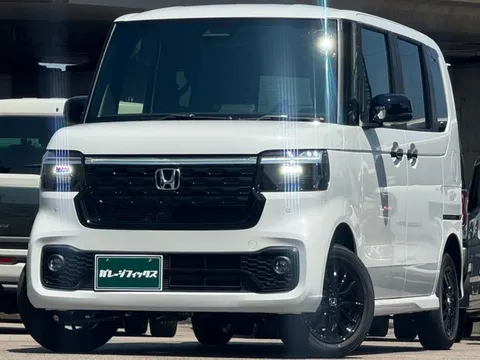 Honda N-BOX Custom