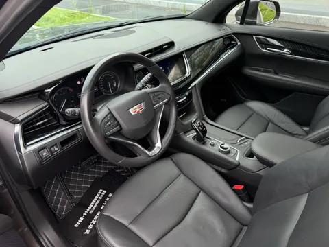 Cadillac XT6