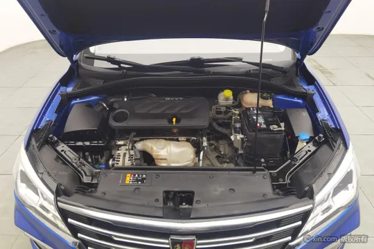 Roewe i5