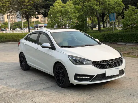 Chery Arrizo 5