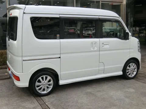 Nissan Clipper Rio