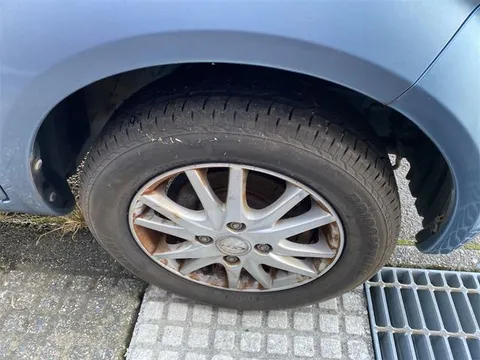 Nissan Otti