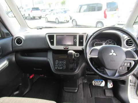 Mitsubishi eK Space Custom