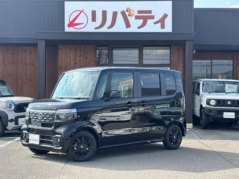 Honda N-BOX Custom