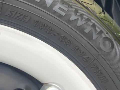 Daihatsu Mira Tocot