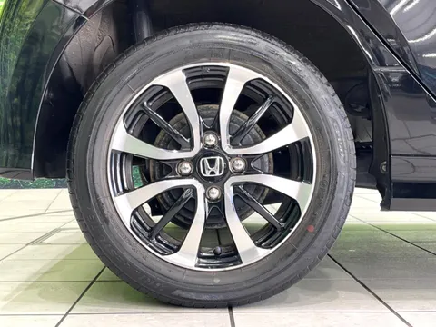 Honda N-WGN Custom