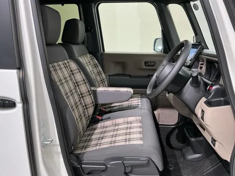 Honda N-BOX Joy