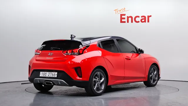 Hyundai Veloster