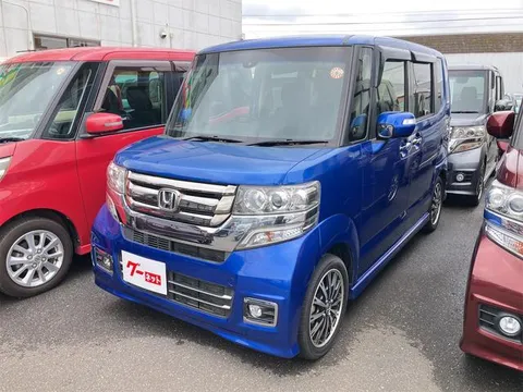 Honda N-BOX Custom