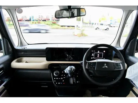Mitsubishi Delica Mini
