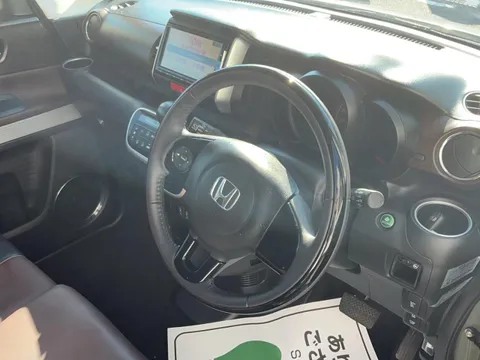 Honda N-BOX Slash