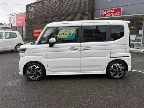 Suzuki Spacia Custom