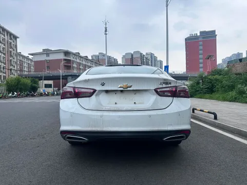 Chevrolet Malibu XL