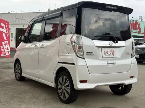 Nissan Dayz Roox