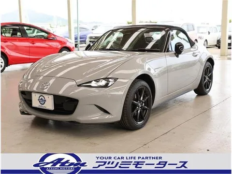 Mazda MX-5 (Roadster)