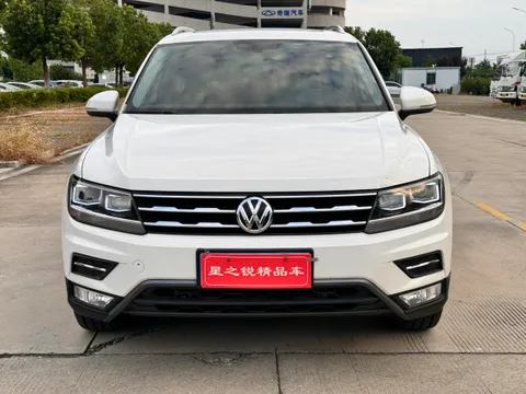 Volkswagen Tiguan L