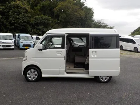 Nissan Clipper Rio