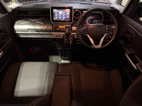Suzuki Spacia Gear