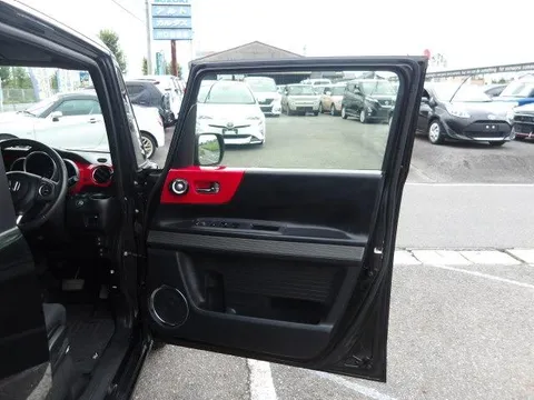 Honda N-BOX Slash