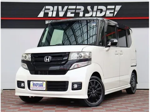 Honda N-BOX Custom