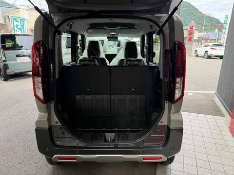 Suzuki Spacia Gear