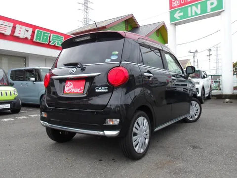 Daihatsu Cast