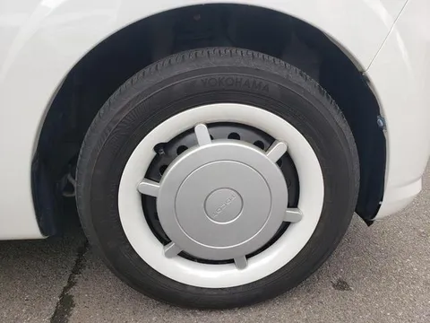 Daihatsu Mira Tocot