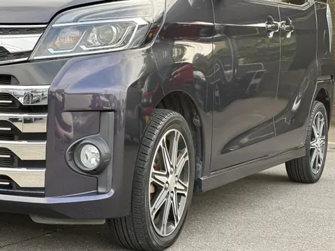 Mitsubishi eK Space Custom