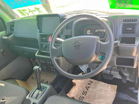 Nissan Clipper Truck