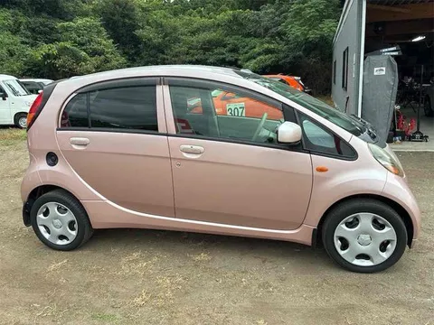 Mitsubishi I