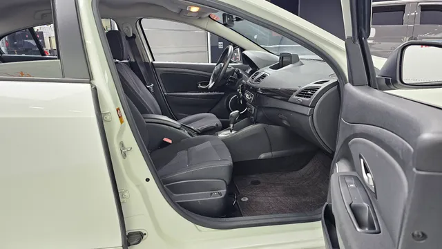 Renault SM3
