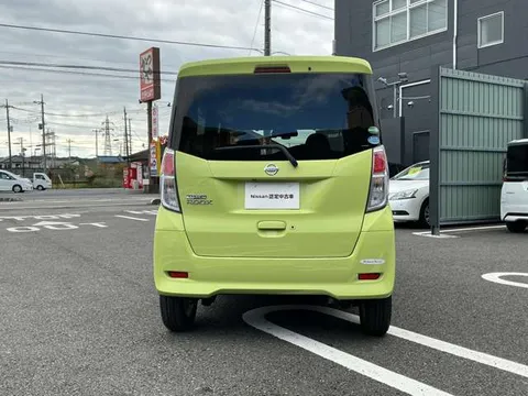 Nissan Dayz Roox