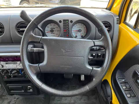 Daihatsu Naked