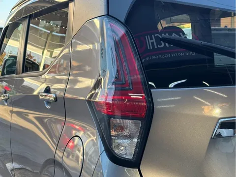 Mitsubishi eK X