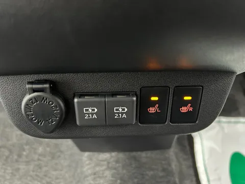 Daihatsu Mira Tocot