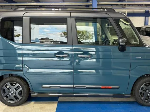 Suzuki Spacia Gear