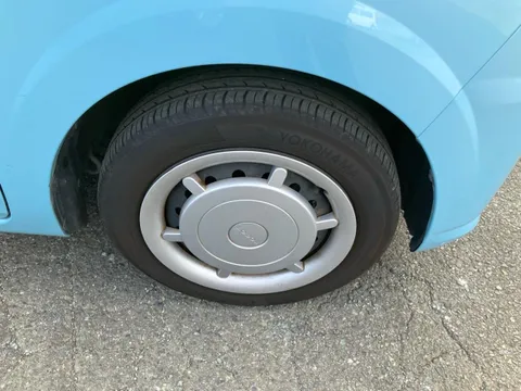 Daihatsu Mira Tocot