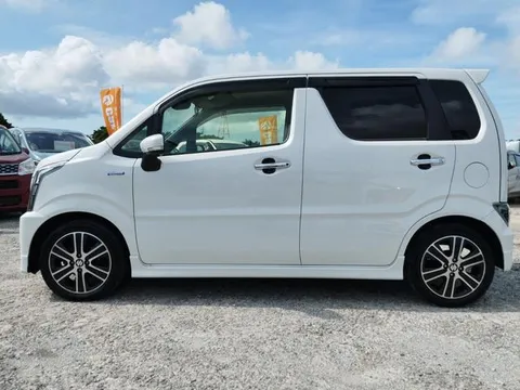 Suzuki Wagon R Stingray