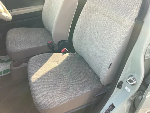Daihatsu Mira Tocot